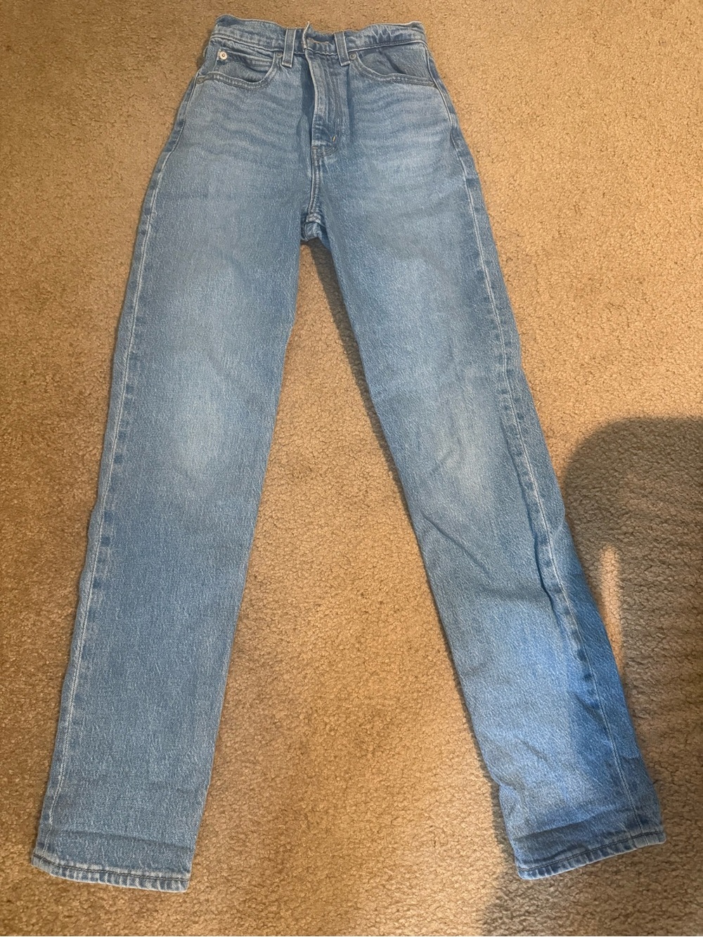 Levi's High-Rise Straight Jeans in Light Blue Denim